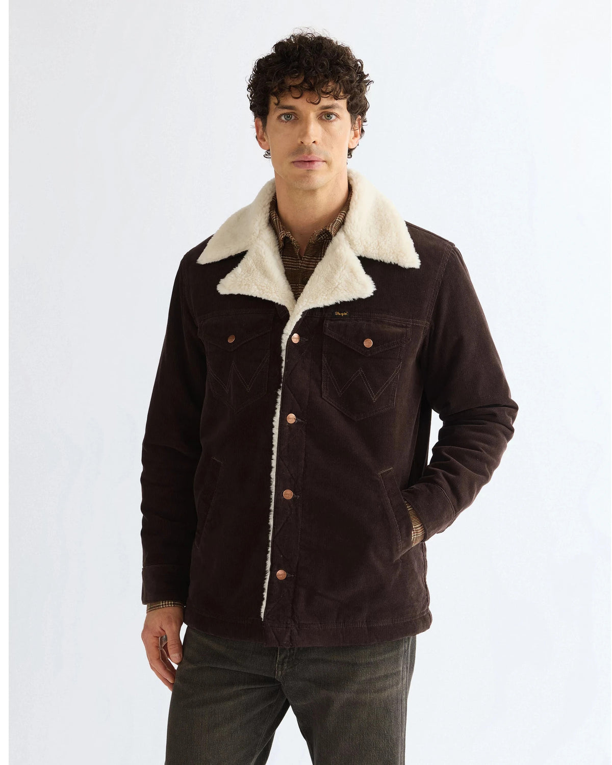 WRANGE COAT chocolate torte | Bildmaterial bereitgestellt von SHOES.PLEASE.