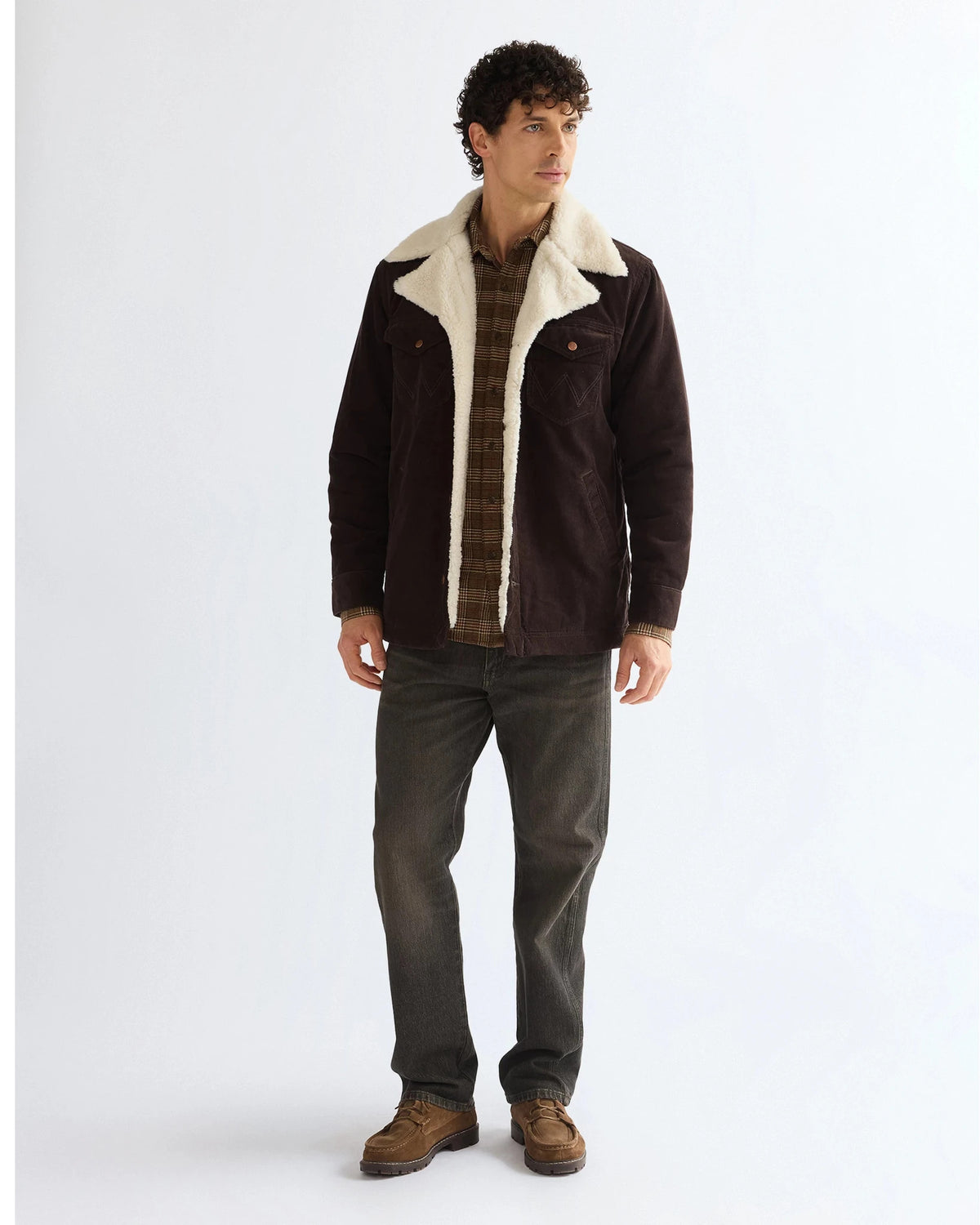 WRANGE COAT chocolate torte | Bildmaterial bereitgestellt von SHOES.PLEASE.