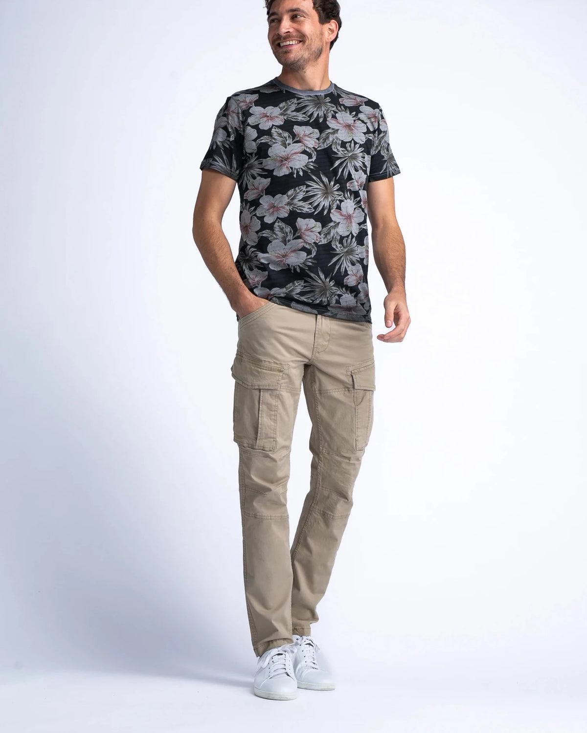 Men Non Denim Cargo light tan | Bildmaterial bereitgestellt von SHOES.PLEASE.