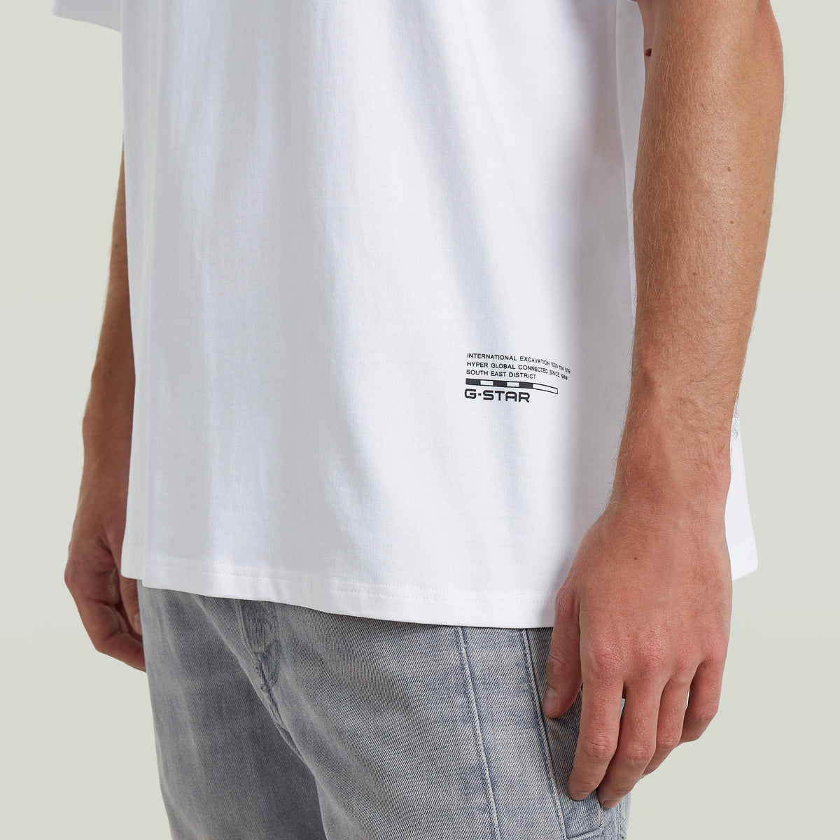 Back applique relaxed r t white | Bildmaterial bereitgestellt von SHOES.PLEASE.