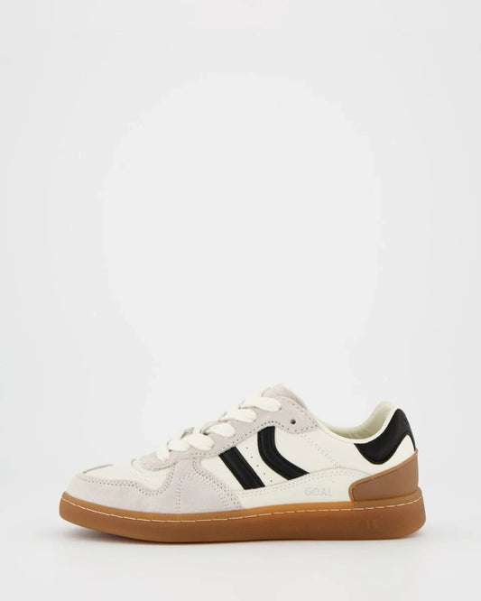 Goal black n' white