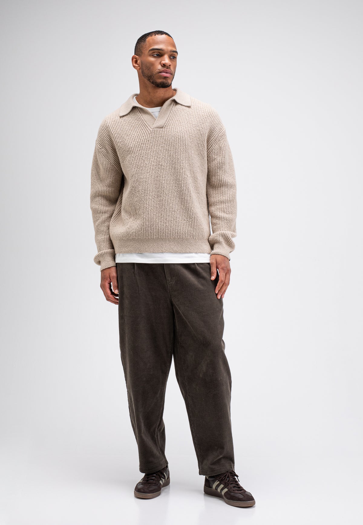 Market Polo lt. sand | Bildmaterial bereitgestellt von SHOES.PLEASE.