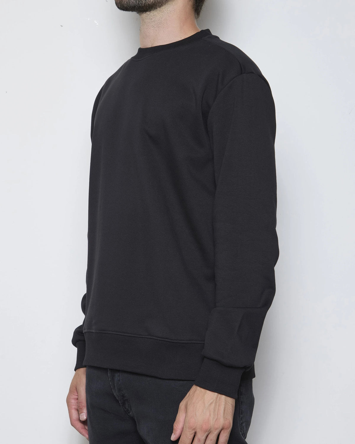LES HOMMES LOGO SWEATSHIRT 261L04041 black | Bildmaterial bereitgestellt von SHOES.PLEASE.