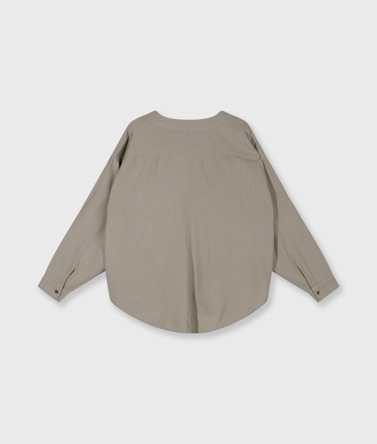 cotton linen blouse fog | Bildmaterial bereitgestellt von SHOES.PLEASE.