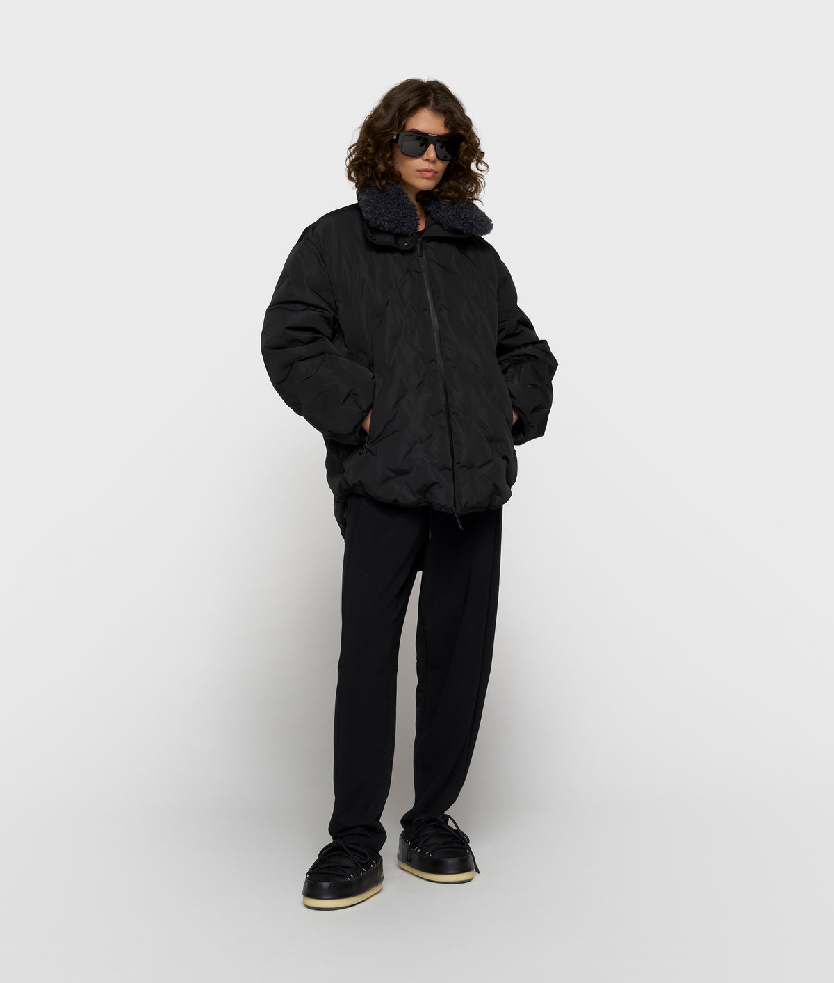 the darling coat black | Bildmaterial bereitgestellt von SHOES.PLEASE.