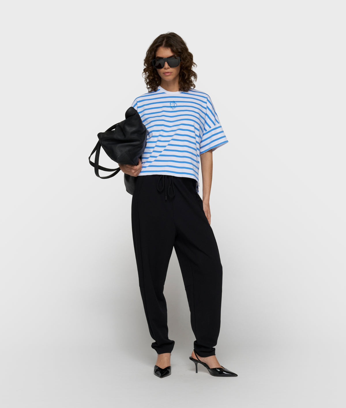 wide tee stripes white/ultramarine | Bildmaterial bereitgestellt von SHOES.PLEASE.