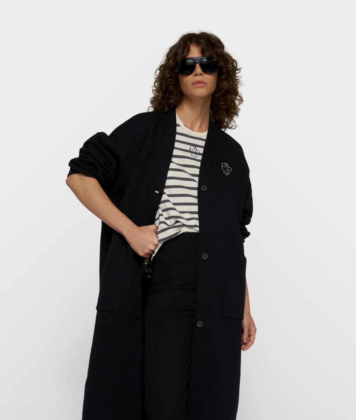long baseball cardigan black | Bildmaterial bereitgestellt von SHOES.PLEASE.