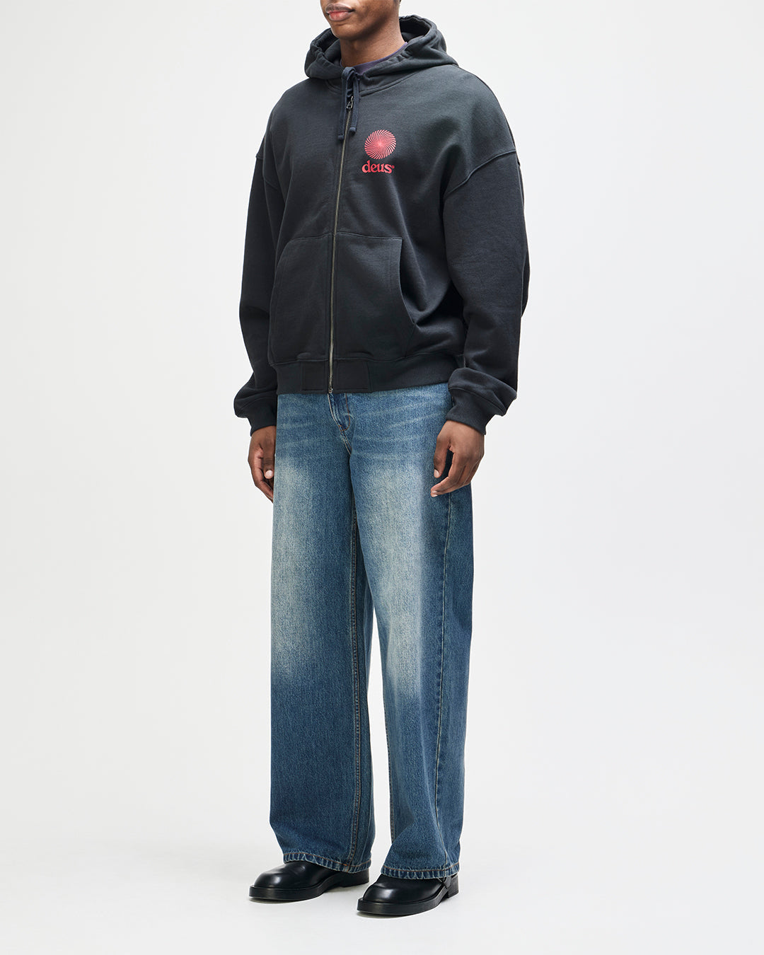Strata Zip Hoodie blk | Bildmaterial bereitgestellt von SHOES.PLEASE.
