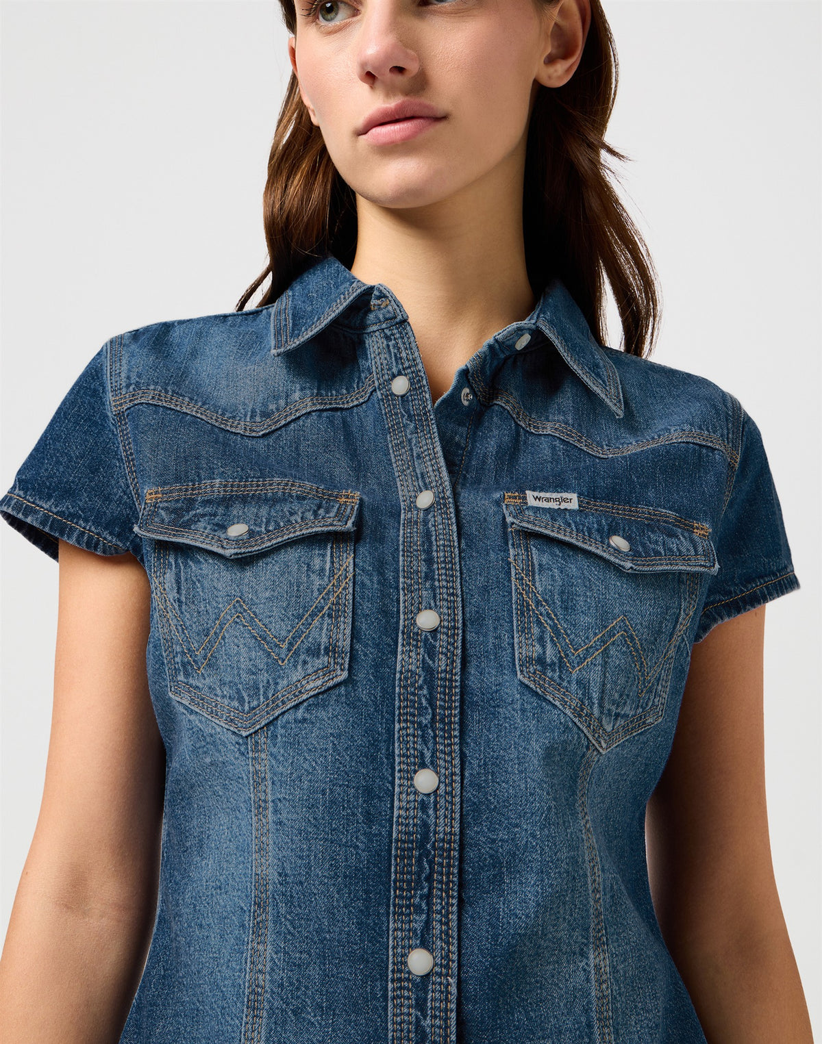 SHRUNKEN SHIRT CRAZY INDIGO denim blue | Bildmaterial bereitgestellt von SHOES.PLEASE.