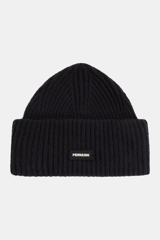 Hat black