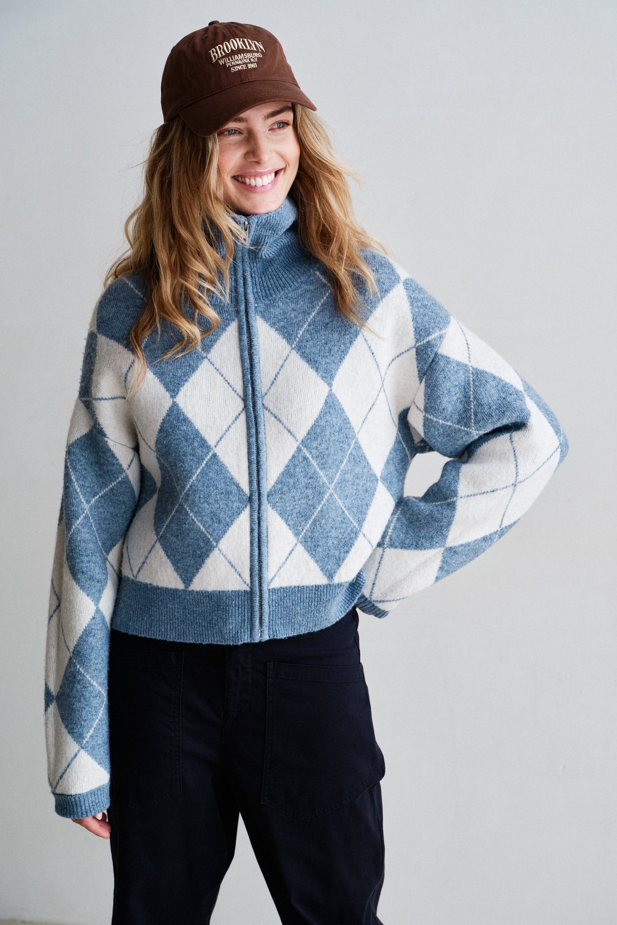 Cardigan blue | Bildmaterial bereitgestellt von SHOES.PLEASE.