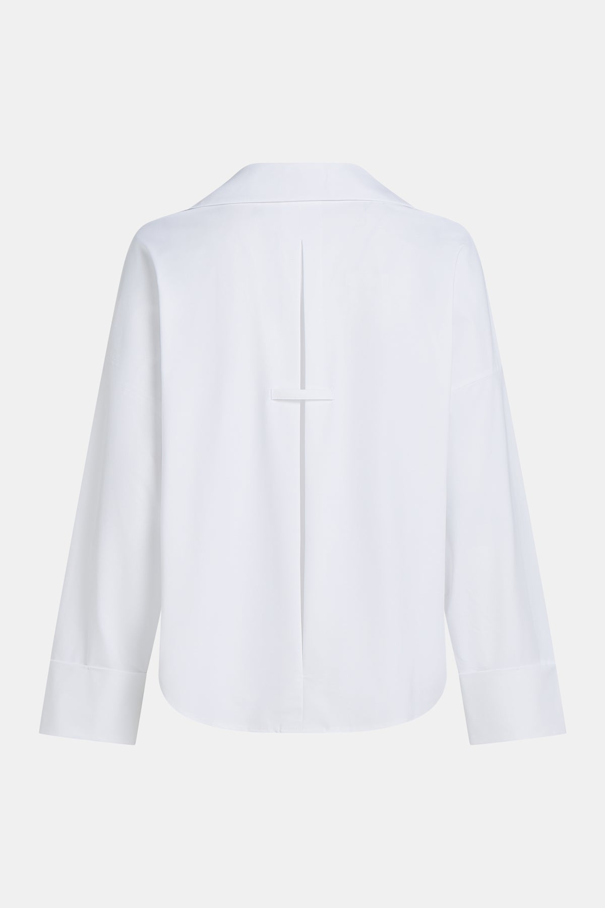 Blouse white | Bildmaterial bereitgestellt von SHOES.PLEASE.