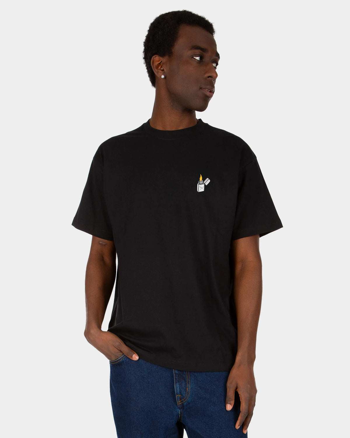 Flaglighter T-Shirt black | Bildmaterial bereitgestellt von SHOES.PLEASE.