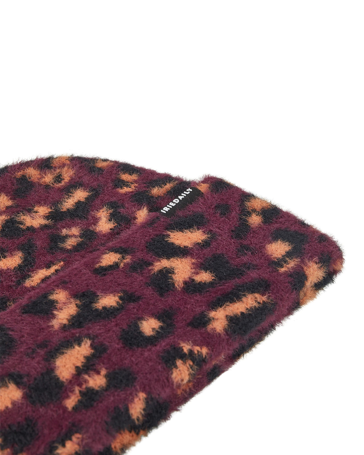 Fuzzy Feather Beanie leo brown | Bildmaterial bereitgestellt von SHOES.PLEASE.