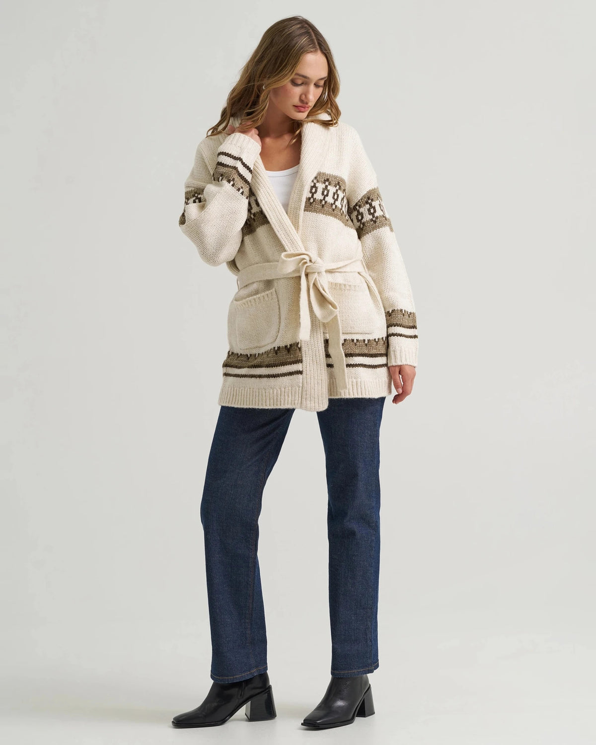 SWEATER CARDIGAN white | Bildmaterial bereitgestellt von SHOES.PLEASE.