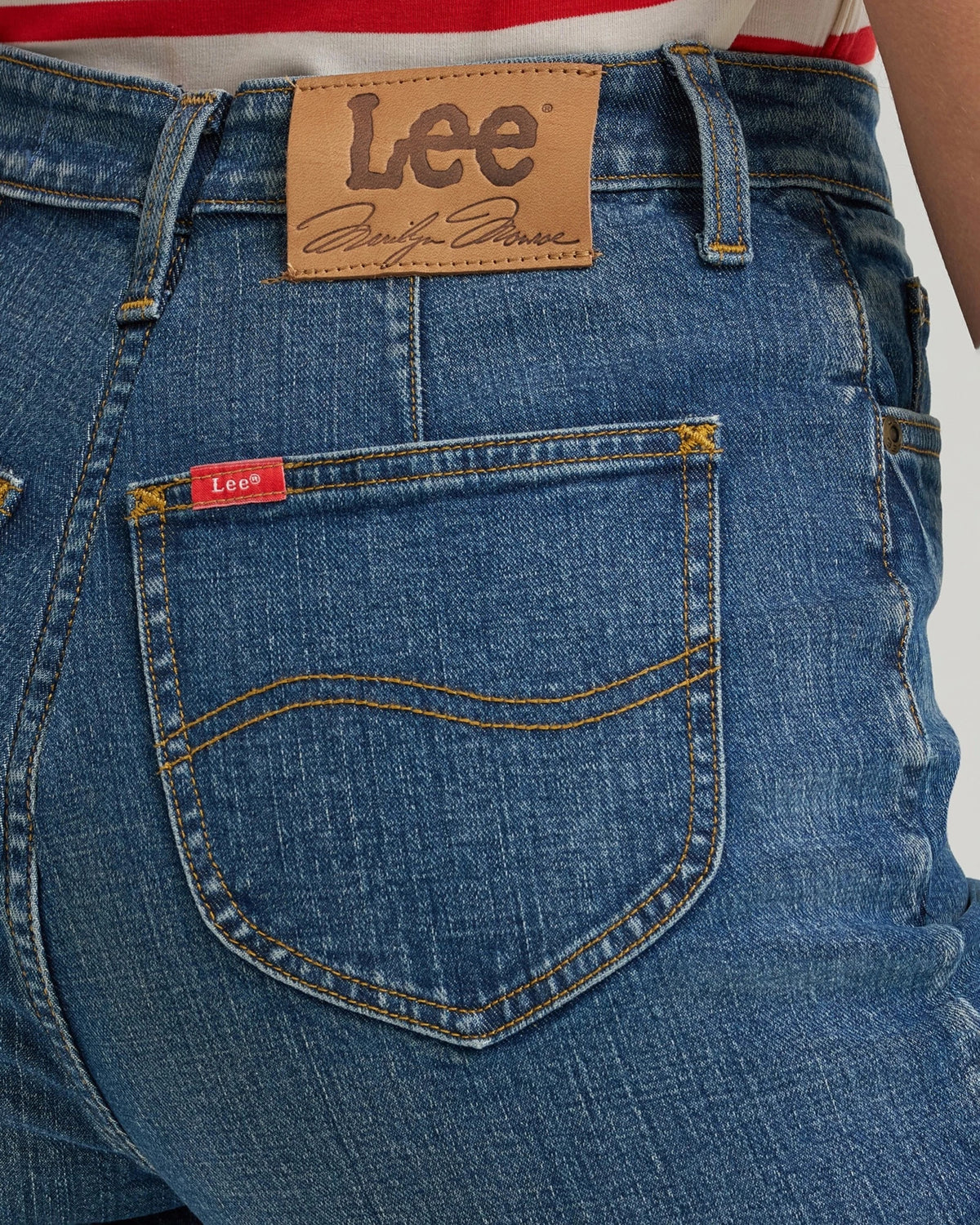 JEAN blue | Bildmaterial bereitgestellt von SHOES.PLEASE.