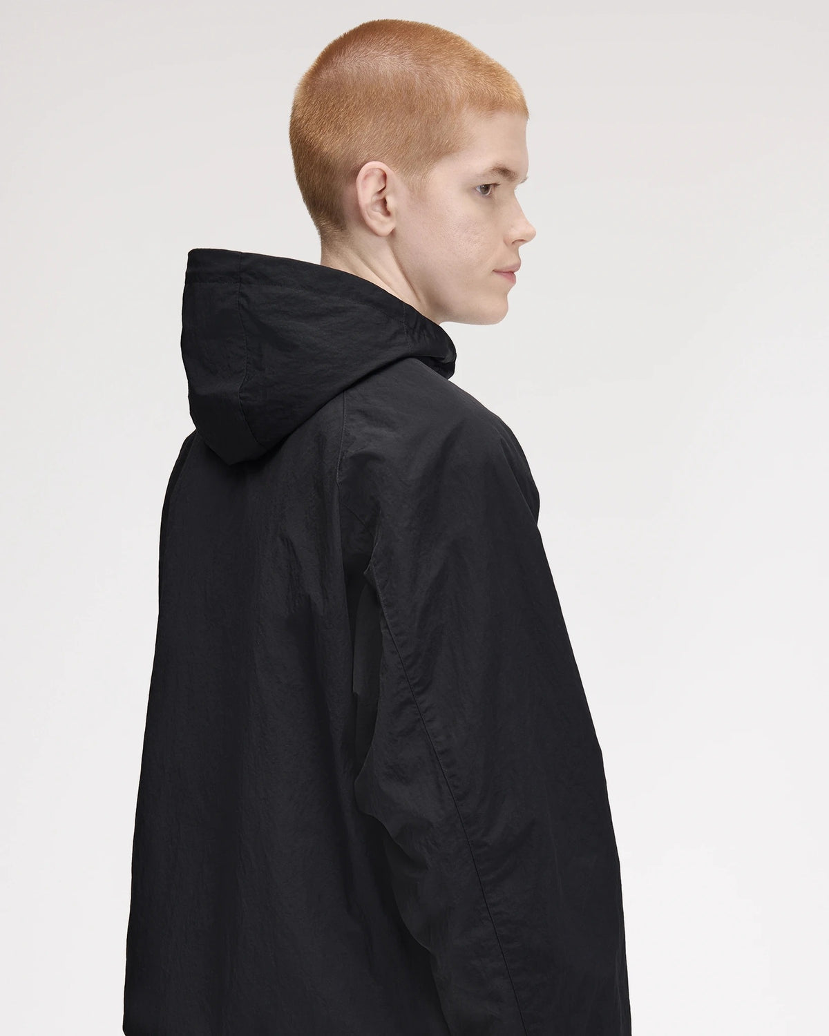OVERSIZED HOODED SHELL JACKET black | Bildmaterial bereitgestellt von SHOES.PLEASE.
