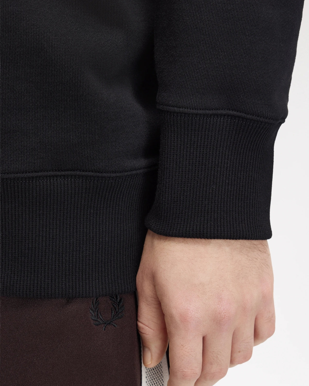 OVERSIZED TIPPED SWEATSHIRT black | Bildmaterial bereitgestellt von SHOES.PLEASE.