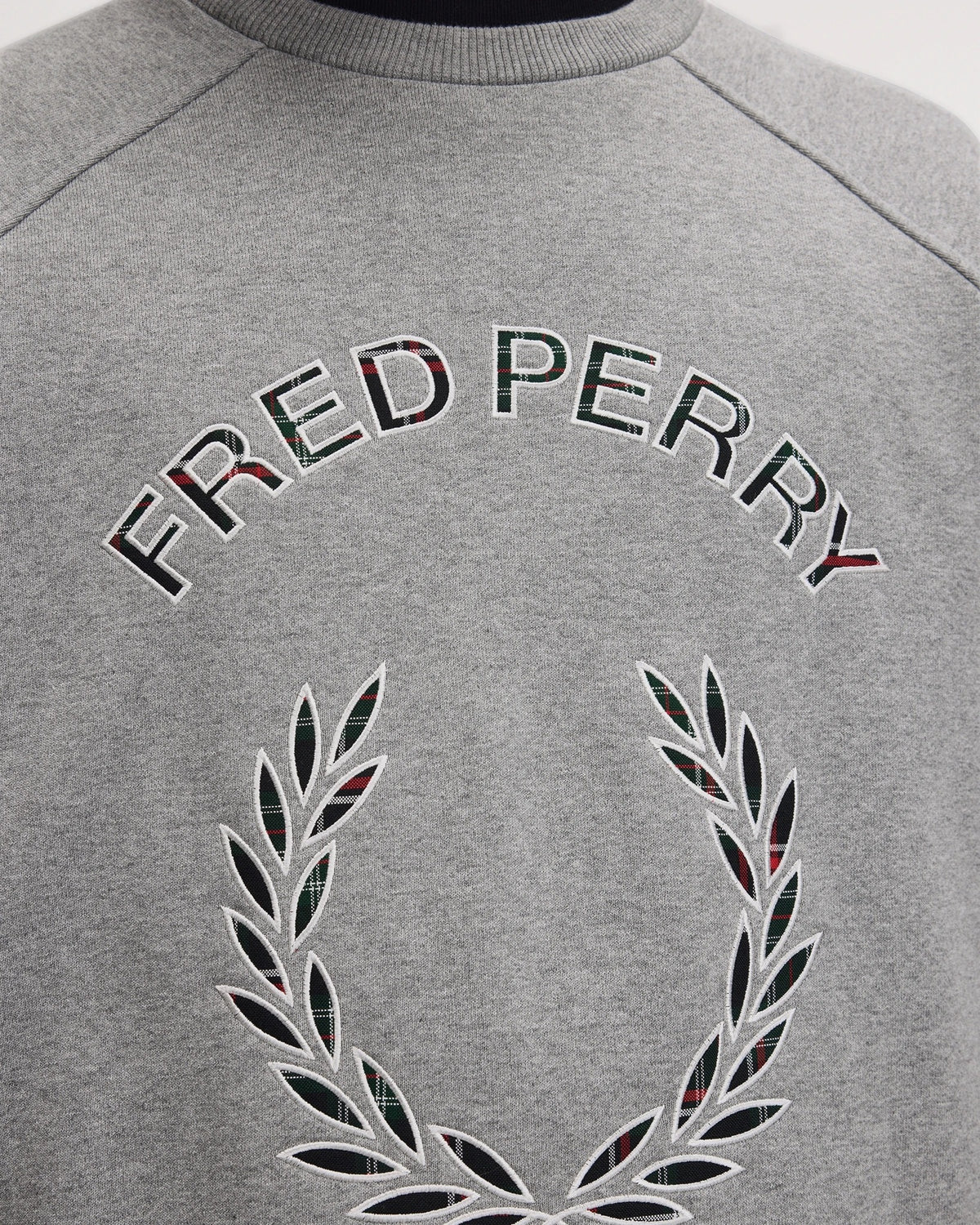 TARTAN APPLIQUE SWEATSHIRT steel marl | Bildmaterial bereitgestellt von SHOES.PLEASE.
