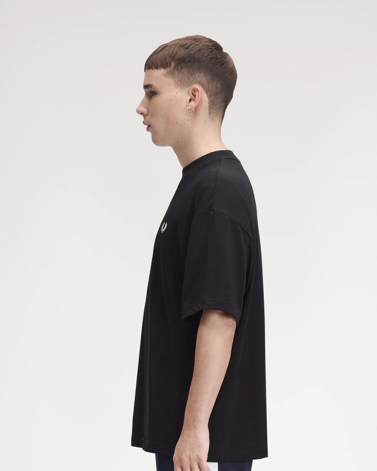 OVERSIZED TSHIRT black | Bildmaterial bereitgestellt von SHOES.PLEASE.