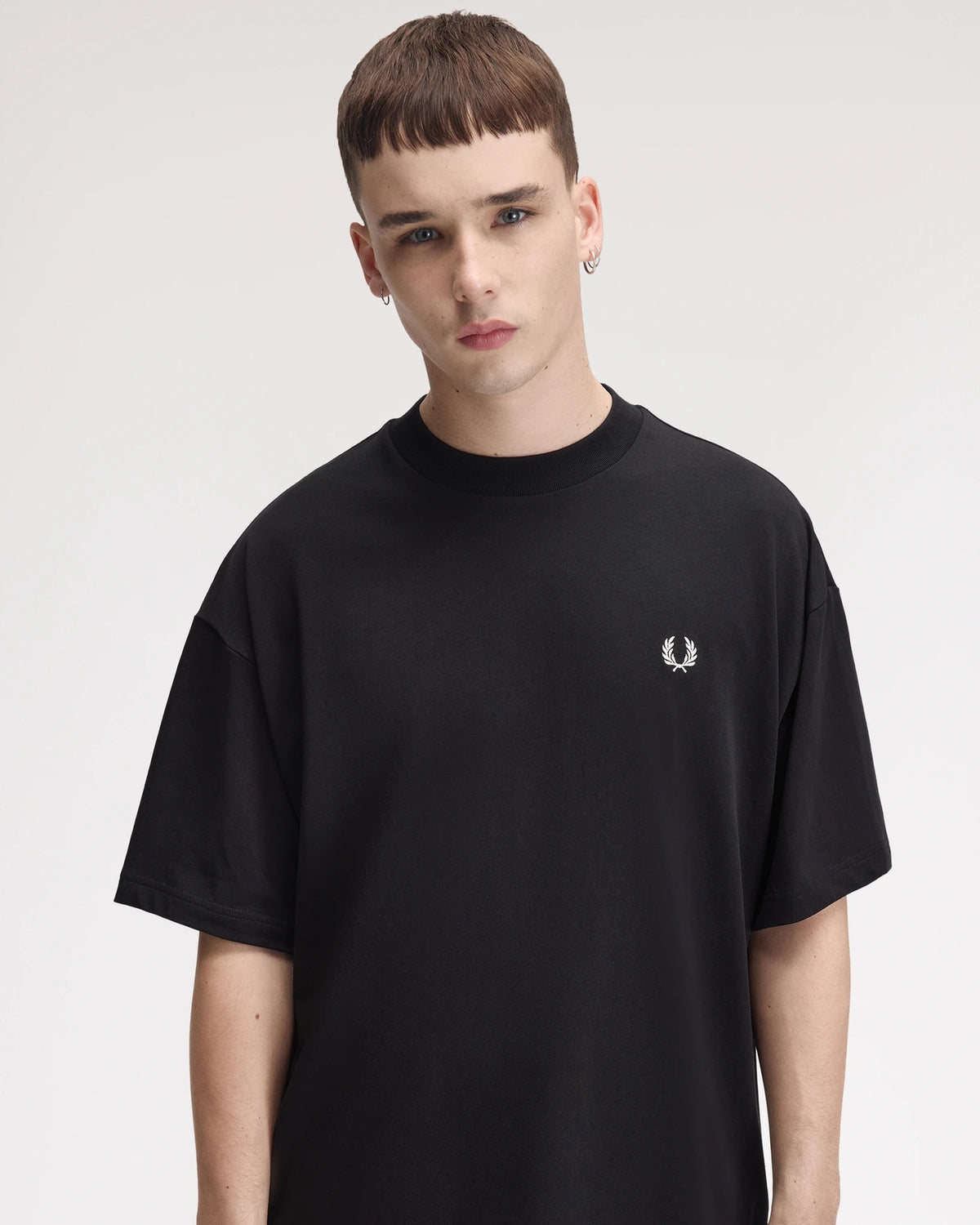 OVERSIZED TSHIRT black | Bildmaterial bereitgestellt von SHOES.PLEASE.