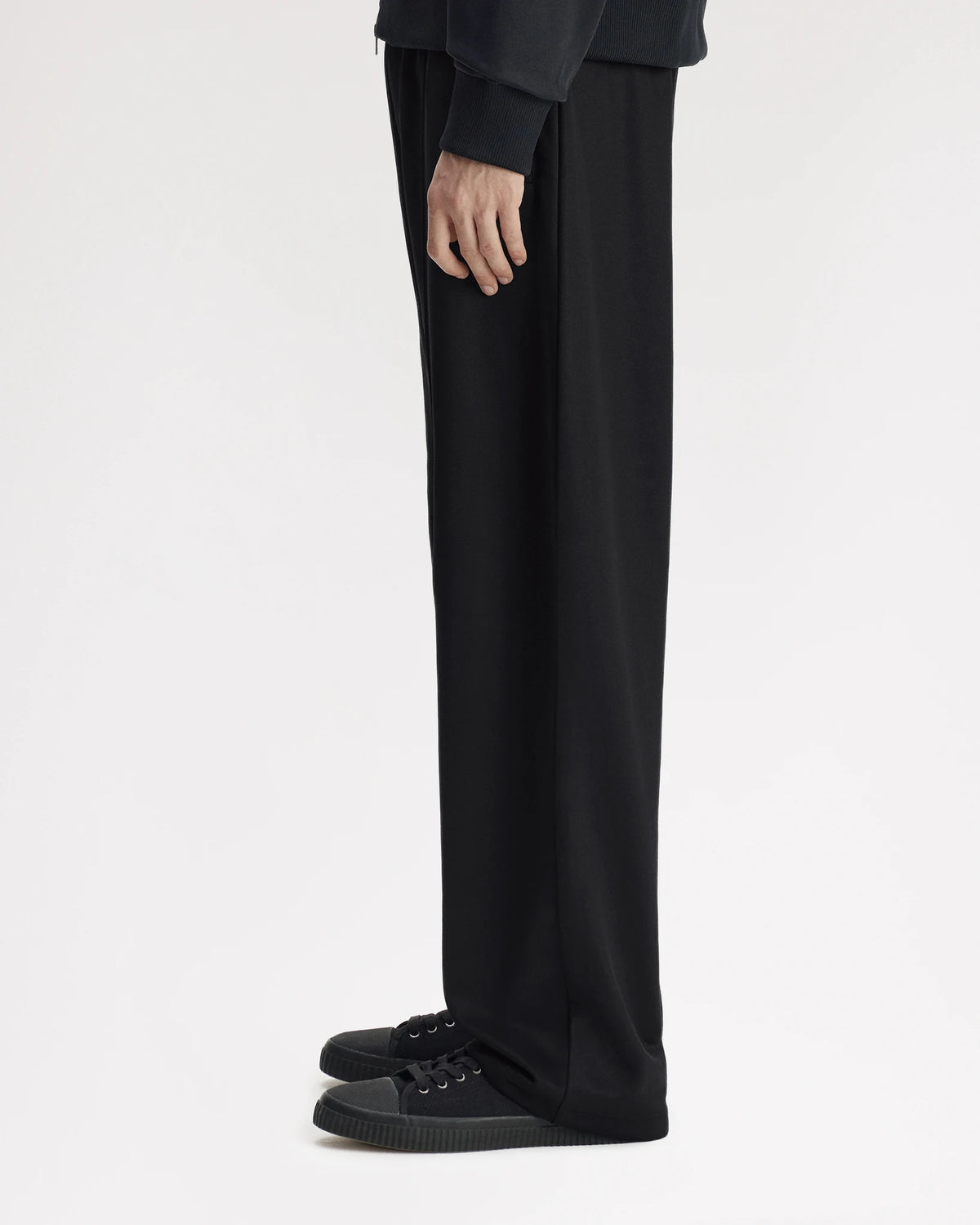 BLACK CANVAS TRACK PANT black | Bildmaterial bereitgestellt von SHOES.PLEASE.