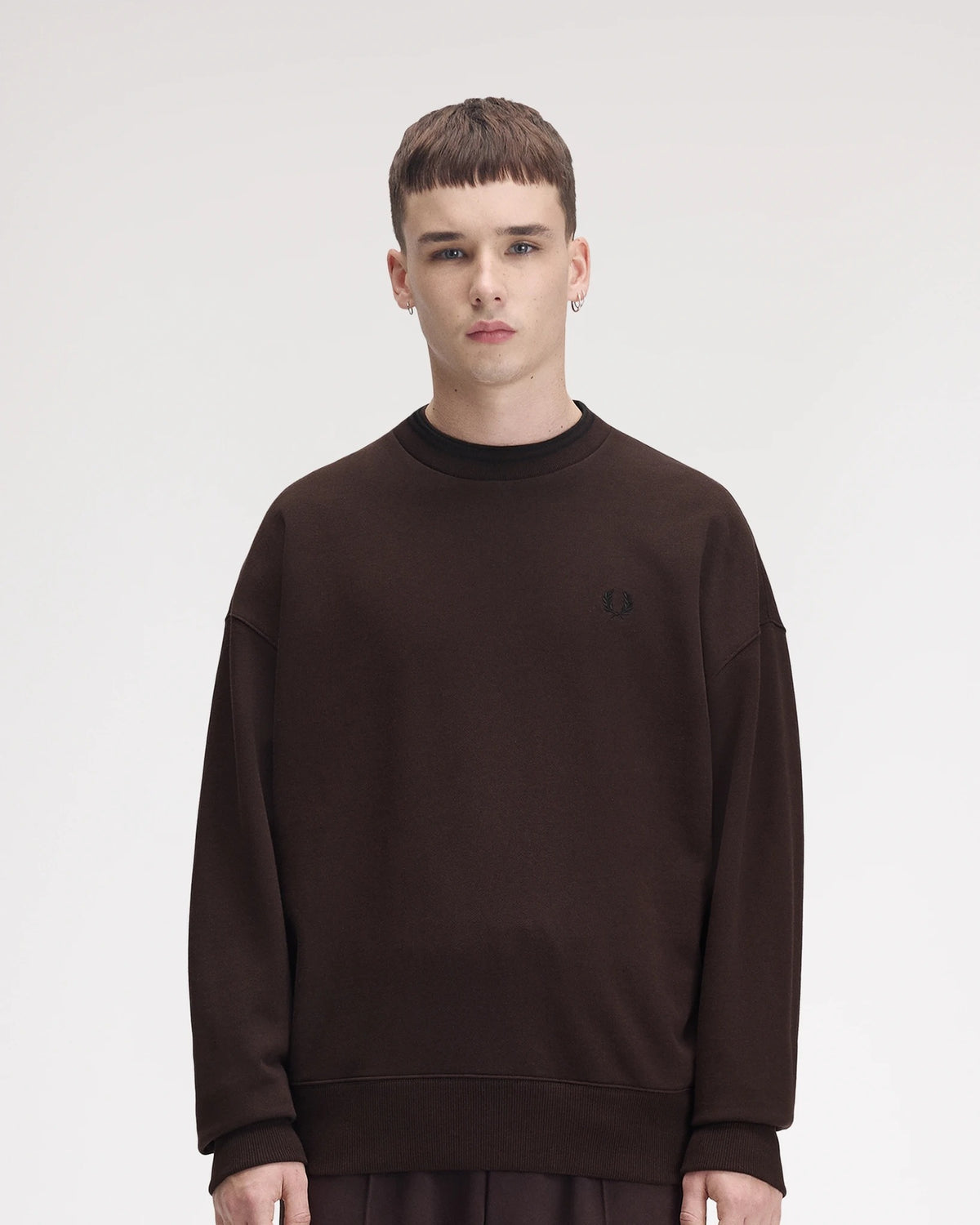 OVERSIZED TIPPED SWEATSHIRT rich brown | Bildmaterial bereitgestellt von SHOES.PLEASE.