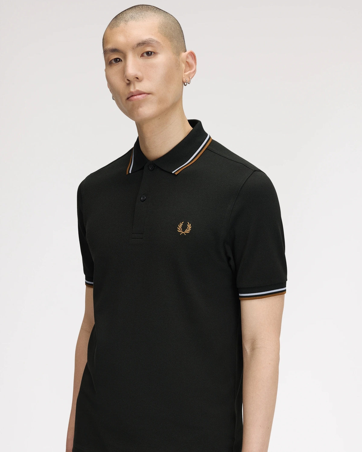 TWIN TIPPED FRED PERRY SHIRT ntgrn/dskbl/dkca | Bildmaterial bereitgestellt von SHOES.PLEASE.