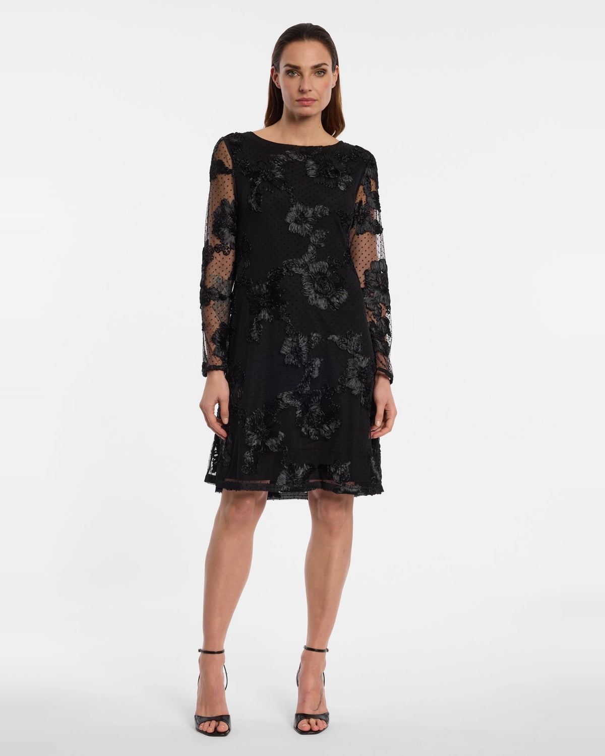 Dress black | Bildmaterial bereitgestellt von SHOES.PLEASE.