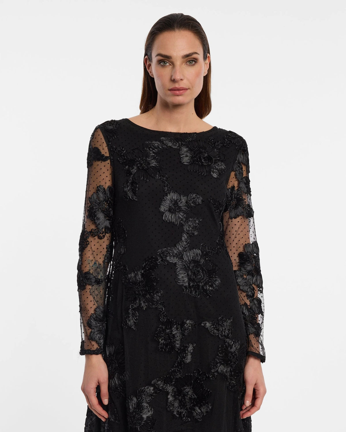 Dress black | Bildmaterial bereitgestellt von SHOES.PLEASE.