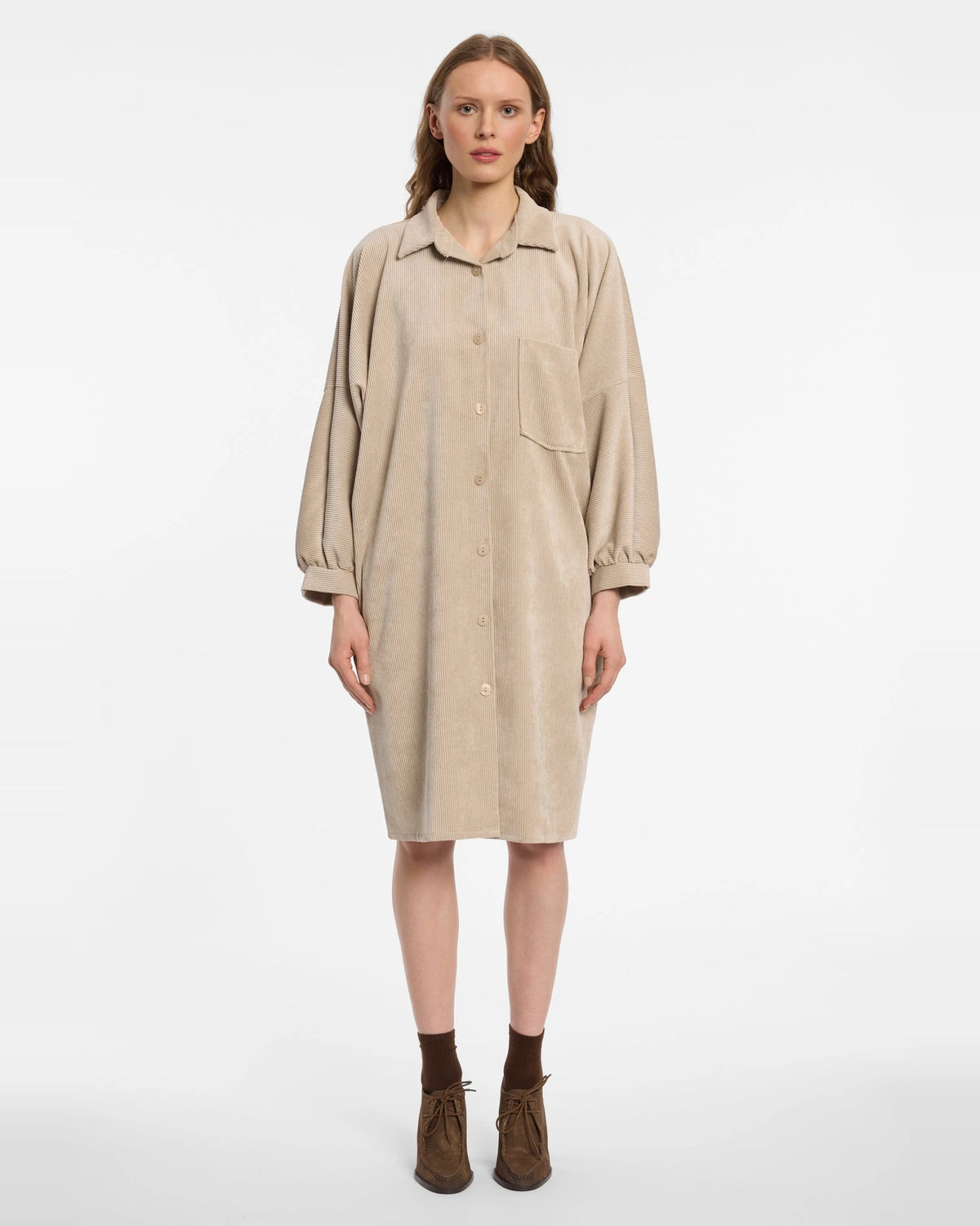 Dress ecru | Bildmaterial bereitgestellt von SHOES.PLEASE.