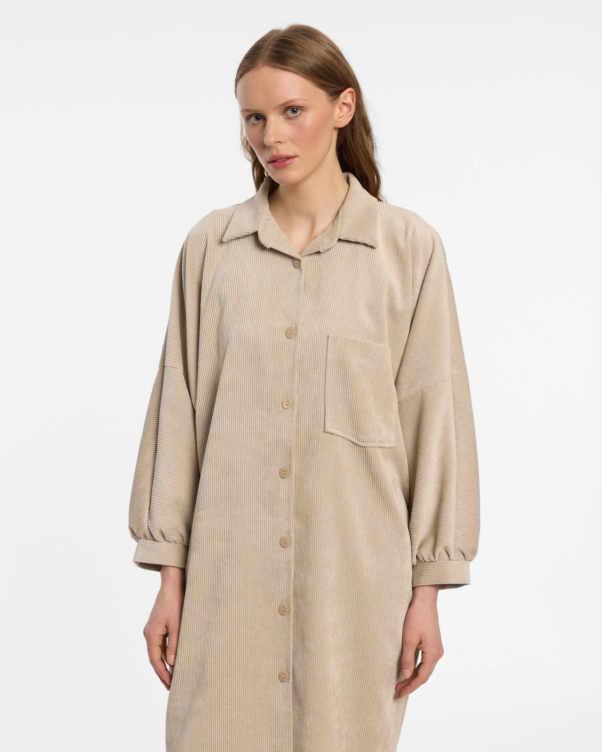 Dress ecru | Bildmaterial bereitgestellt von SHOES.PLEASE.