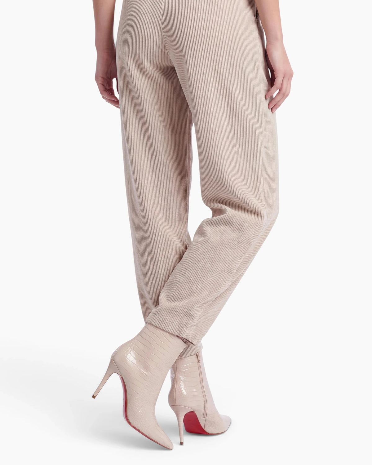 Pants Cropped ecru | Bildmaterial bereitgestellt von SHOES.PLEASE.
