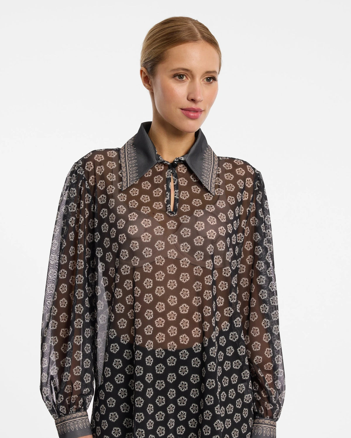 Blouse original black | Bildmaterial bereitgestellt von SHOES.PLEASE.