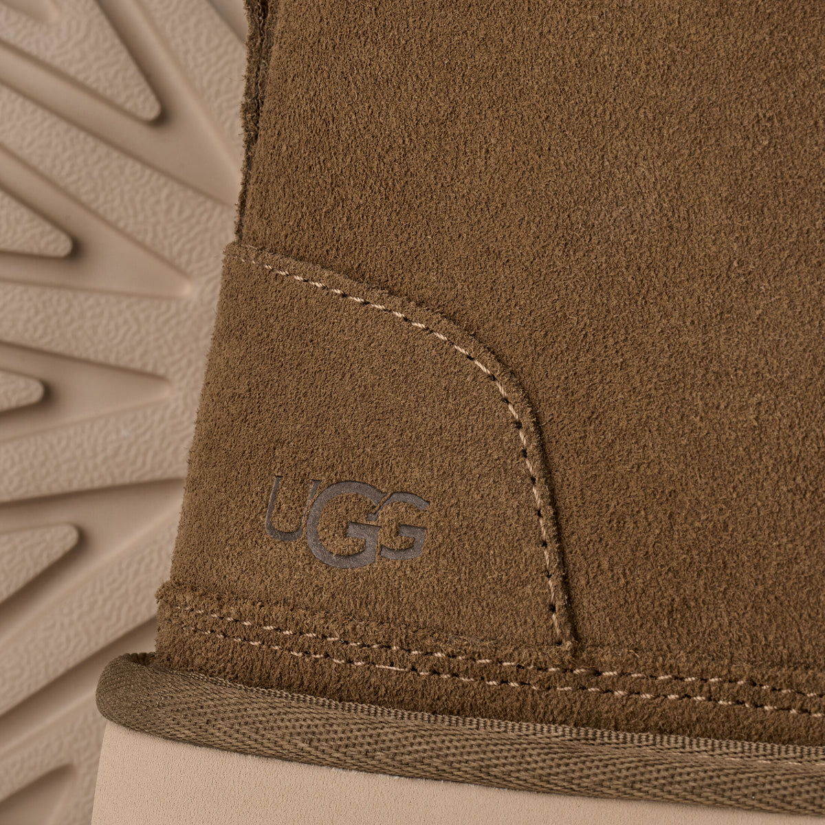 M NEUMEL lbnz | Bildmaterial bereitgestellt von SHOES.PLEASE.