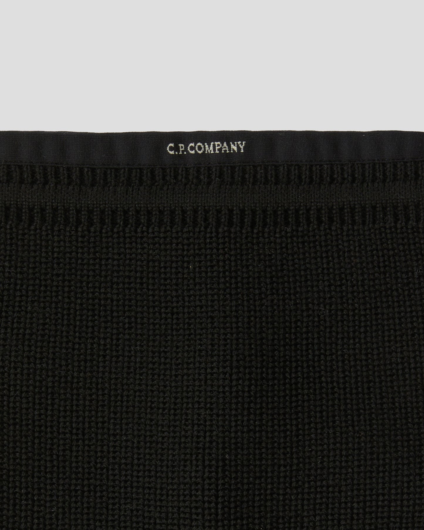 KNIT SCARF 304A00 black | Bildmaterial bereitgestellt von SHOES.PLEASE.