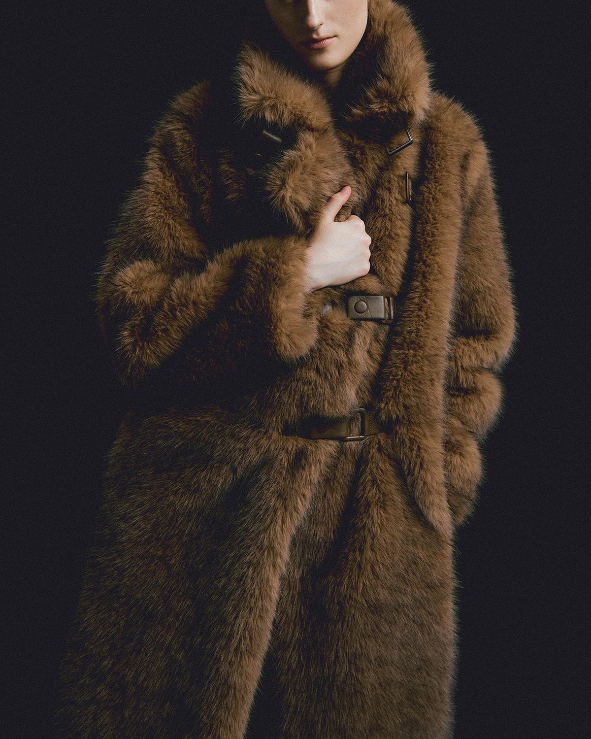 Bee Toggle Long Hair Overcoat wildbrown | Bildmaterial bereitgestellt von SHOES.PLEASE.