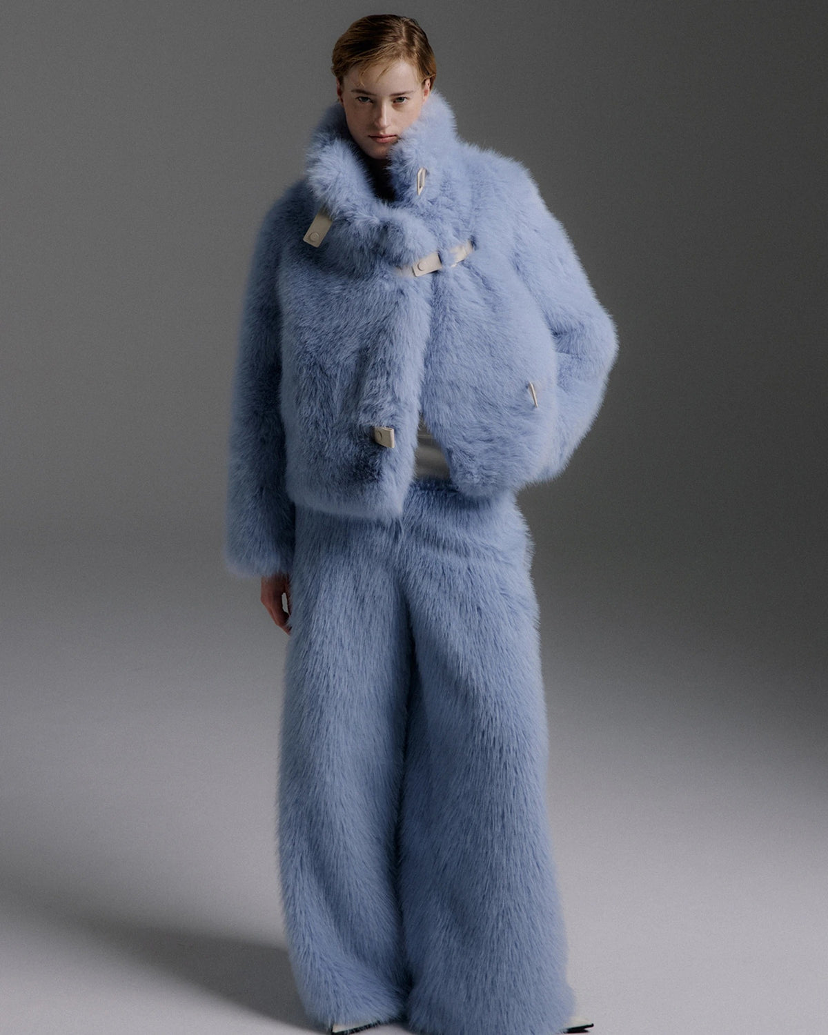 Roy Toggle Long Hair Jacket ice blue | Bildmaterial bereitgestellt von SHOES.PLEASE.