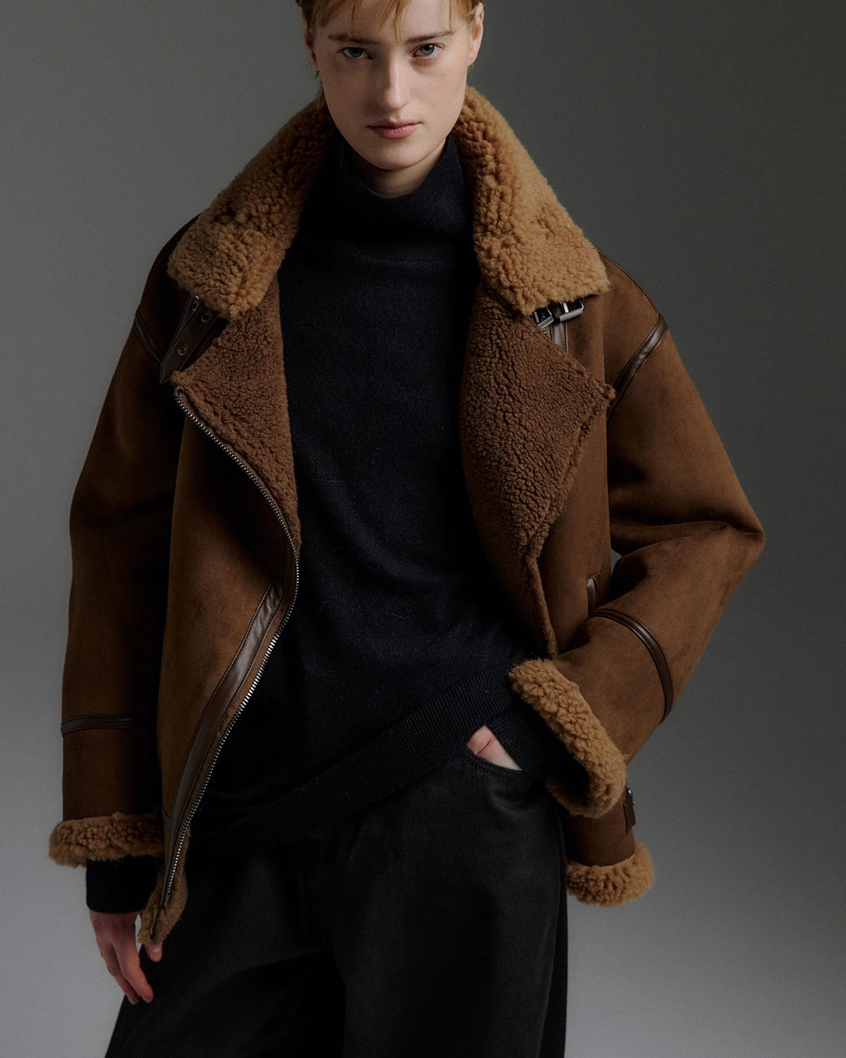 Velin Faux Suede Mustang brown | Bildmaterial bereitgestellt von SHOES.PLEASE.