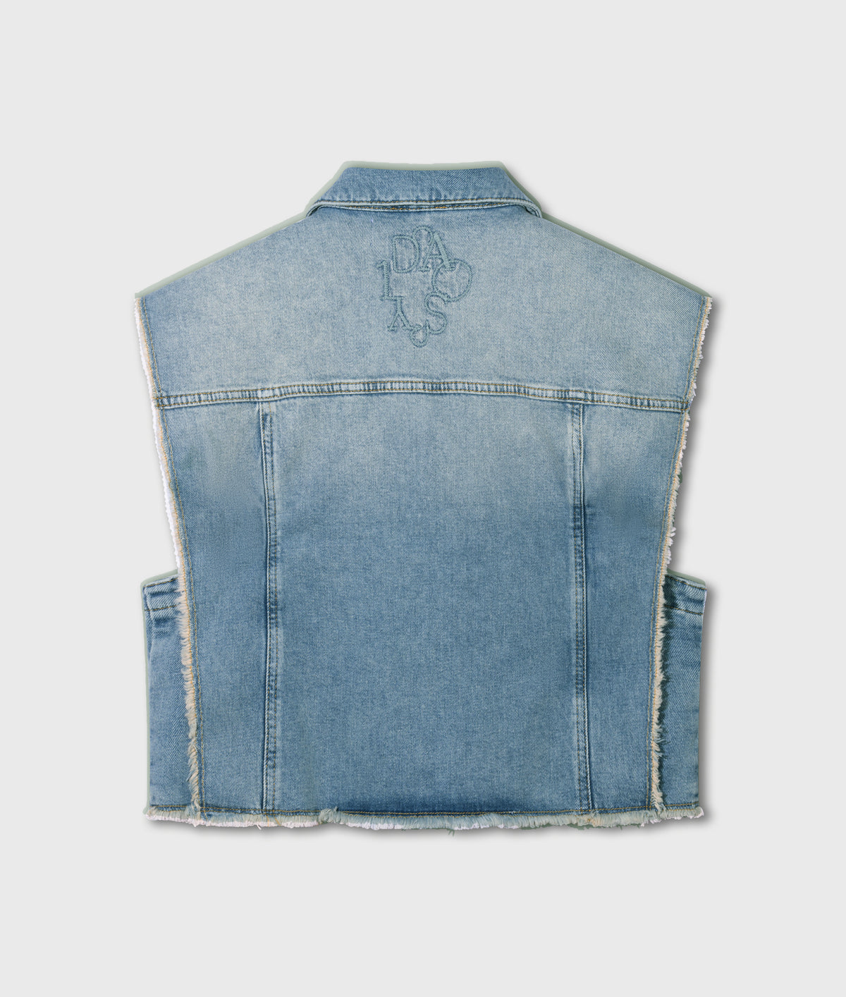 10DAYS Jeansweste Damen cropped blau | Bildmaterial bereitgestellt von SHOES.PLEASE.