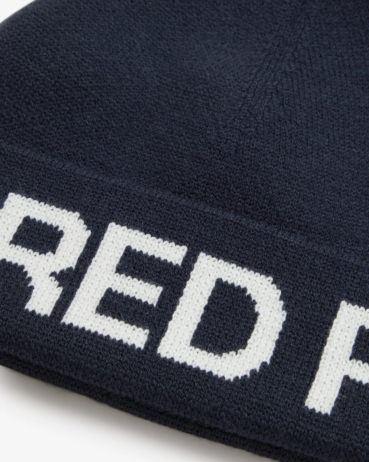 BRANDED JACQUARD BEANIE navy | Bildmaterial bereitgestellt von SHOES.PLEASE.