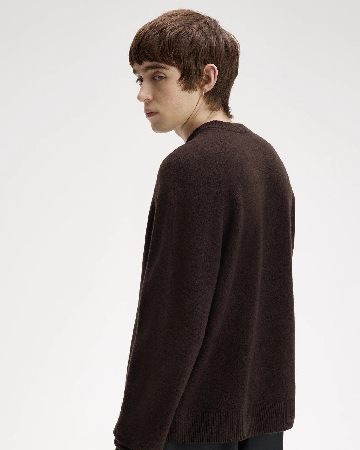 SADDLE SLEEVE JUMPER rich brown | Bildmaterial bereitgestellt von SHOES.PLEASE.