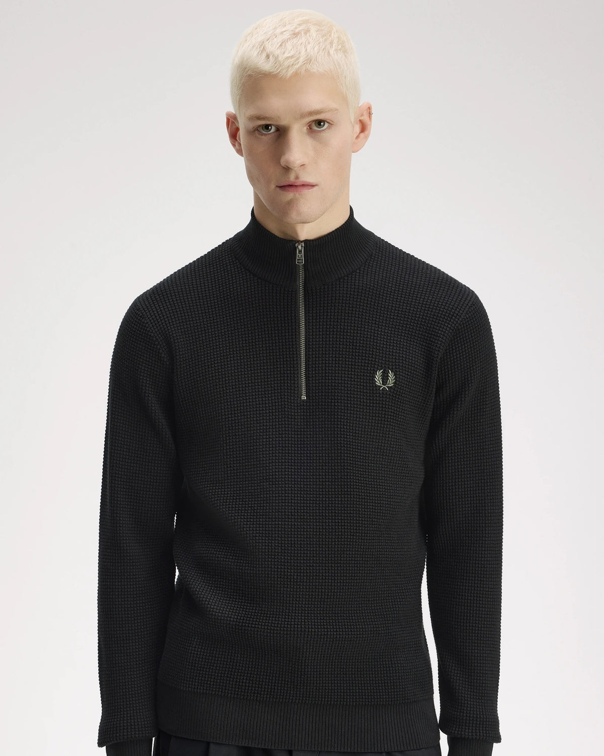 WAFFLE STITCH HALF ZIP JUMPER black | Bildmaterial bereitgestellt von SHOES.PLEASE.