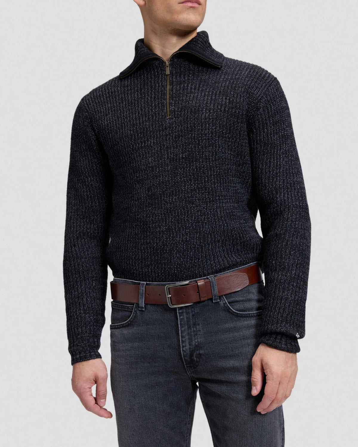 EMBOSSED LOGO BELT dark brown | Bildmaterial bereitgestellt von SHOES.PLEASE.