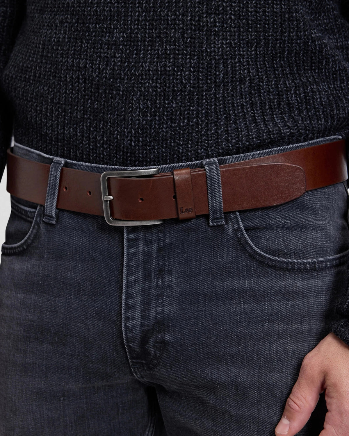 EMBOSSED LOGO BELT dark brown | Bildmaterial bereitgestellt von SHOES.PLEASE.