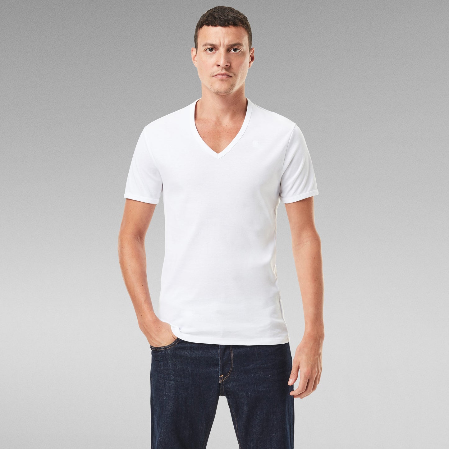 Base v t s\s 2-pack white | Bildmaterial bereitgestellt von SHOES.PLEASE.