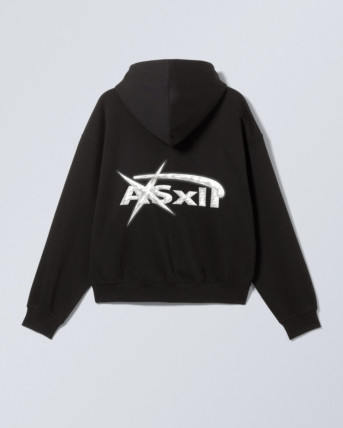Boxy Graphic Zip Hoodie black body | Bildmaterial bereitgestellt von SHOES.PLEASE.