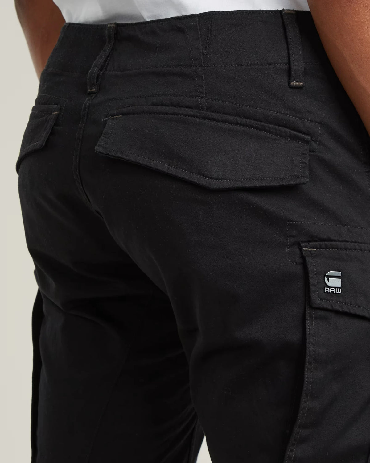 Rovic Zip 3D Tapered Pants dk black | Bildmaterial bereitgestellt von SHOES.PLEASE.
