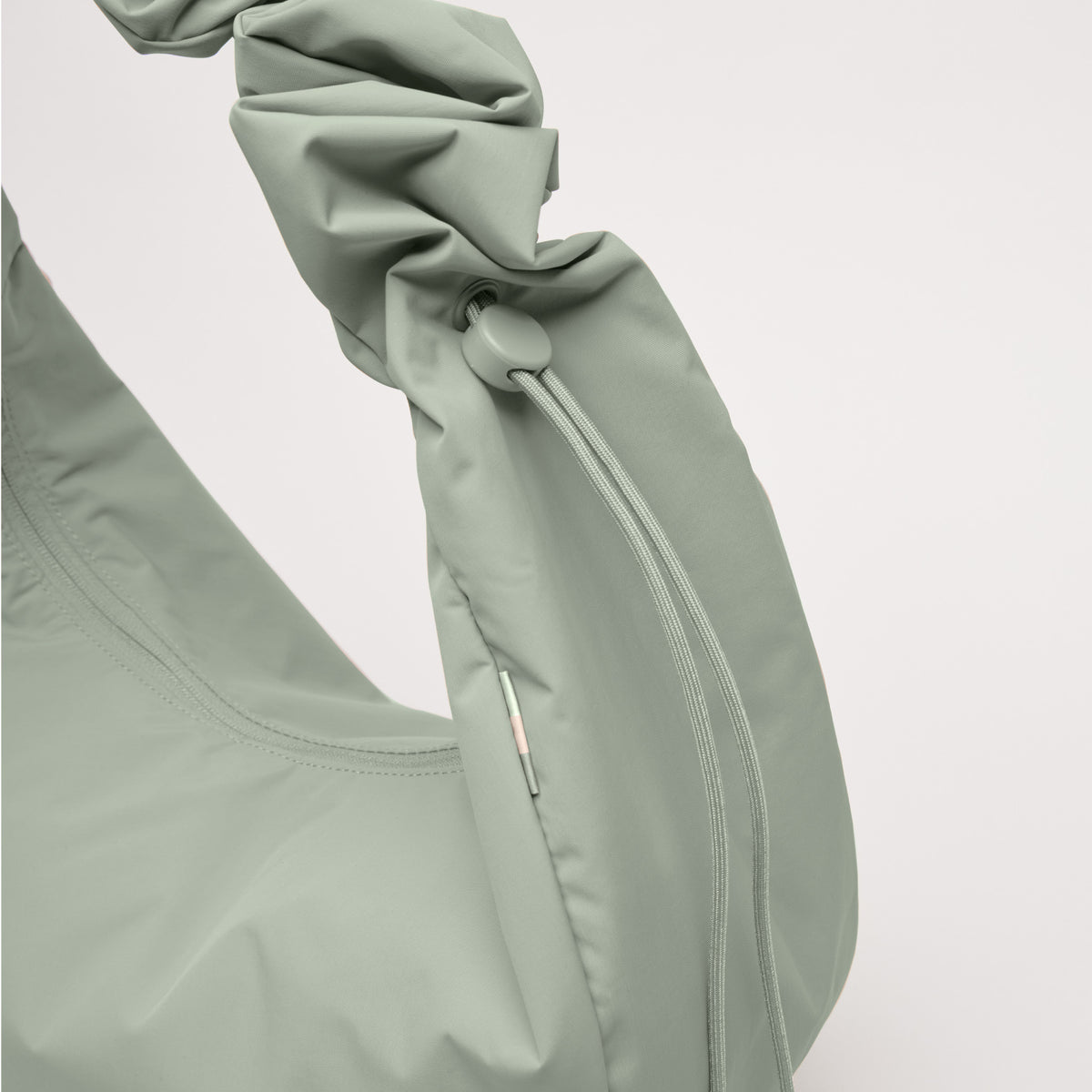 MOON BAG RUFFLE bass | Bildmaterial bereitgestellt von SHOES.PLEASE.
