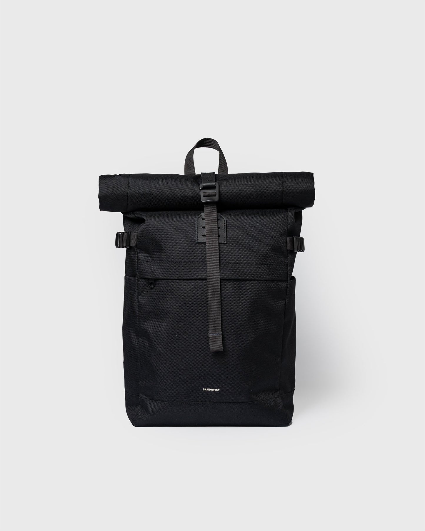 ICON Rolltop Backpack M black/black | Bildmaterial bereitgestellt von SHOES.PLEASE.
